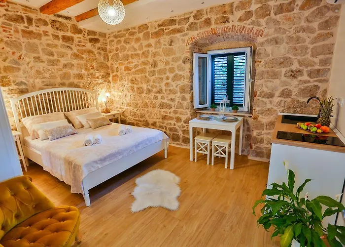 Mana Centre 아파트 *