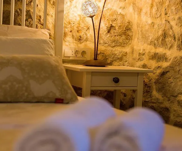 Mana Centre 아파트